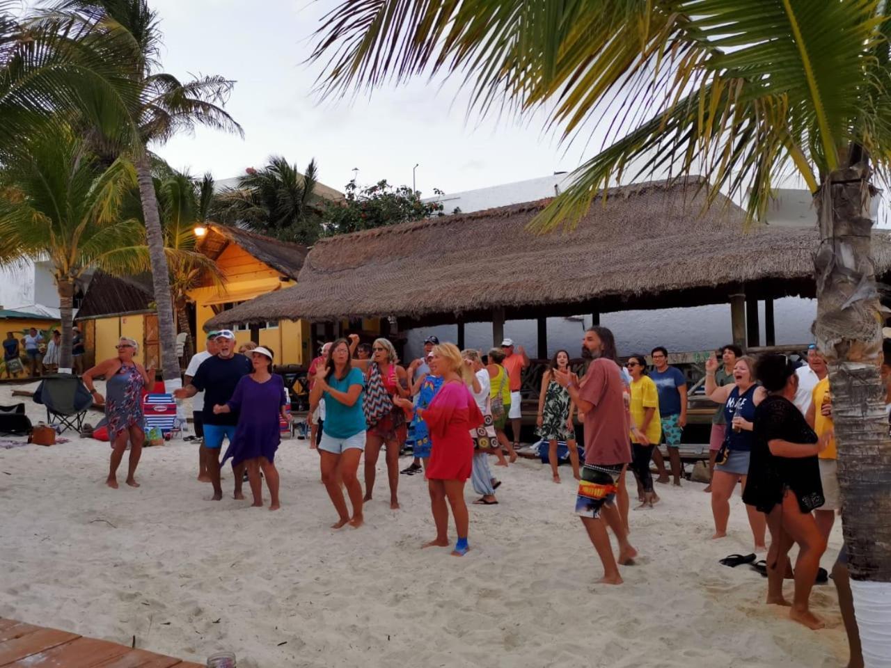 The Diving Lodge Downtown Puerto Morelos Exterior foto